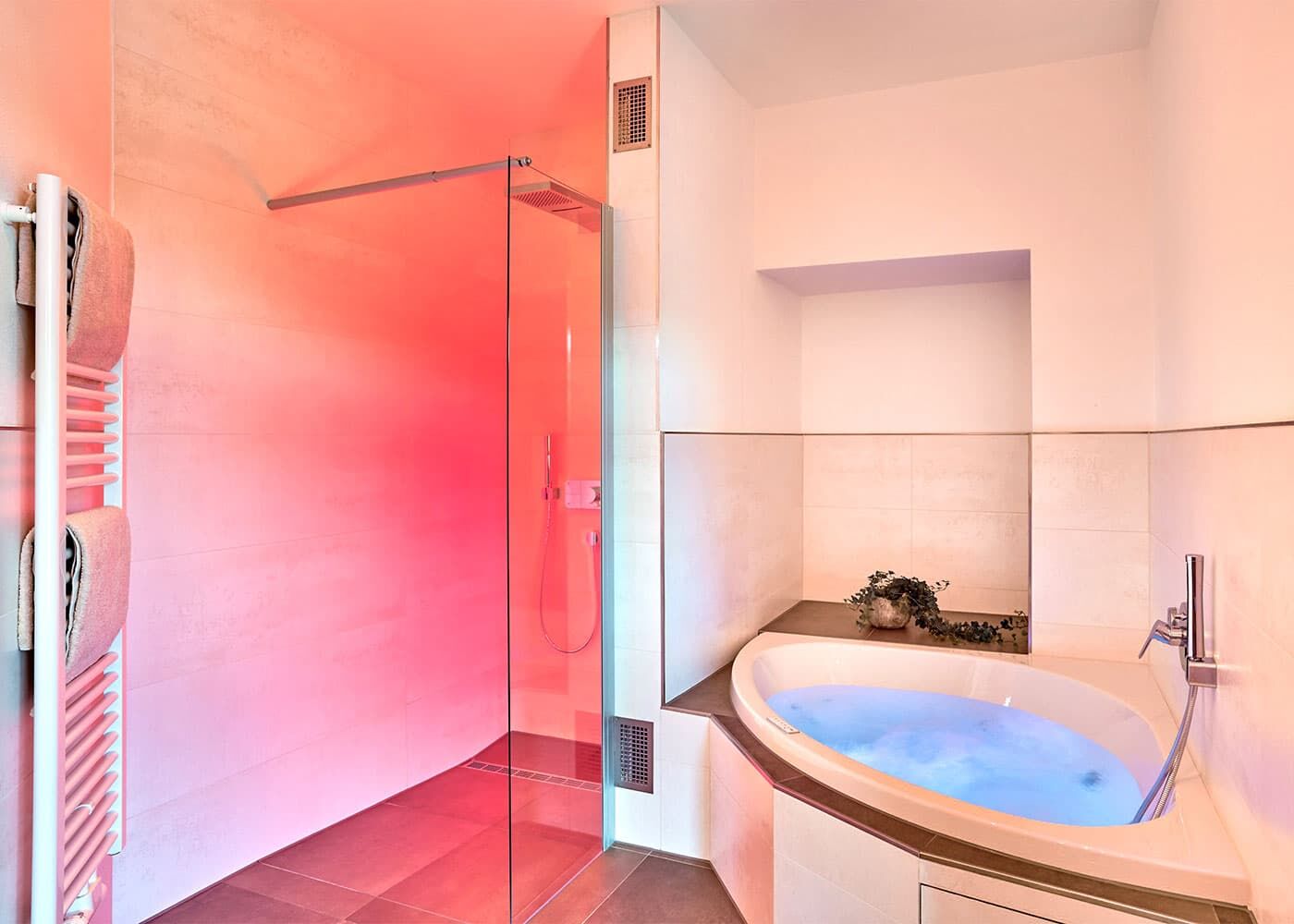 Whirlwanne im Badezimmer