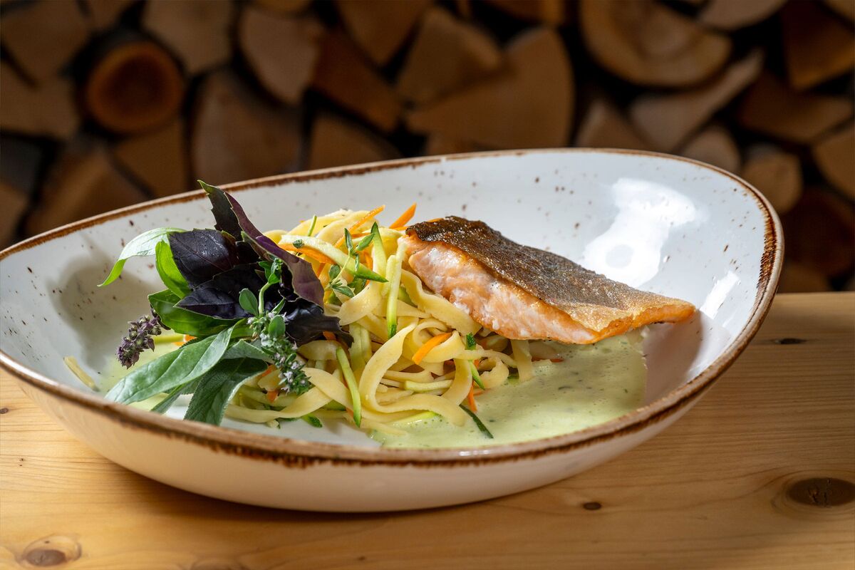 Speiseangebot mit Zutaten aus dem eigenen Gemüsefeld