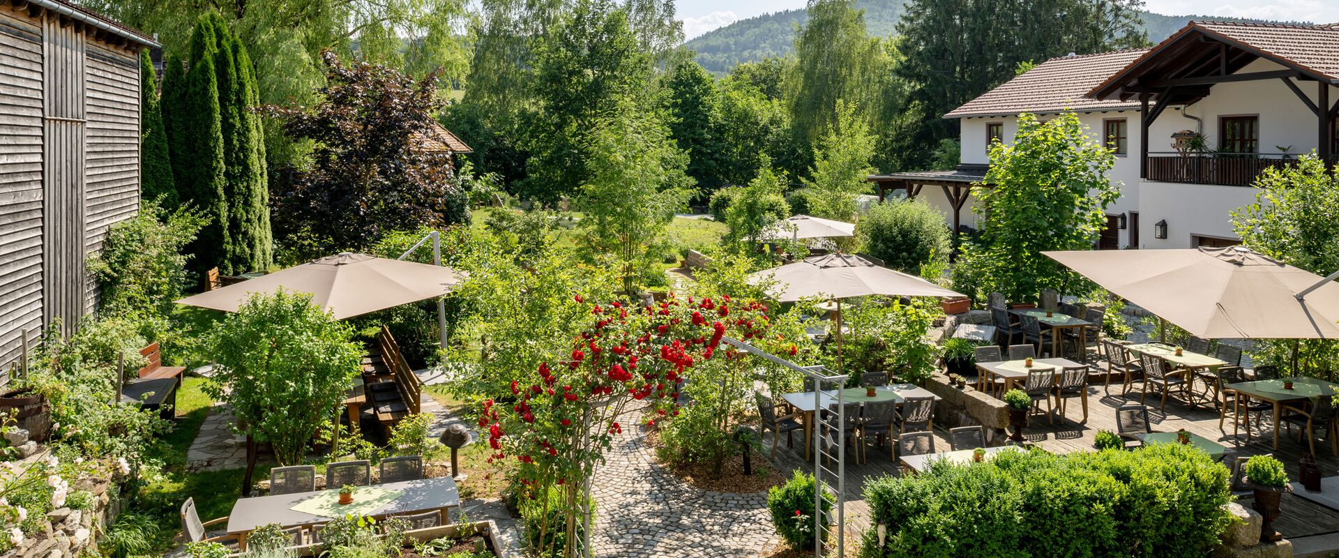 Gastgarten und Kräutergarten