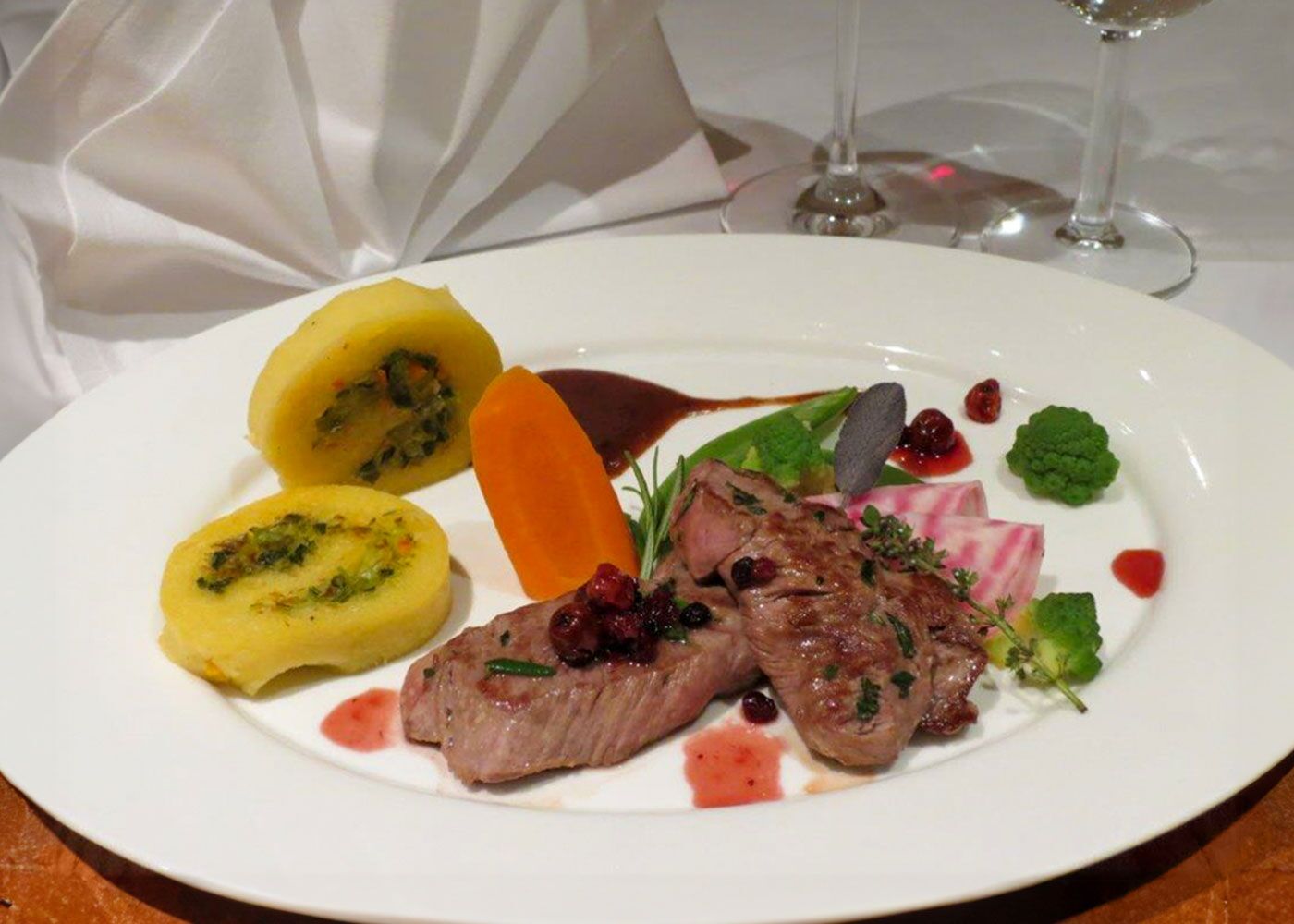 Hirschschnitzel mit Kartoffel-Sellerie-Püree