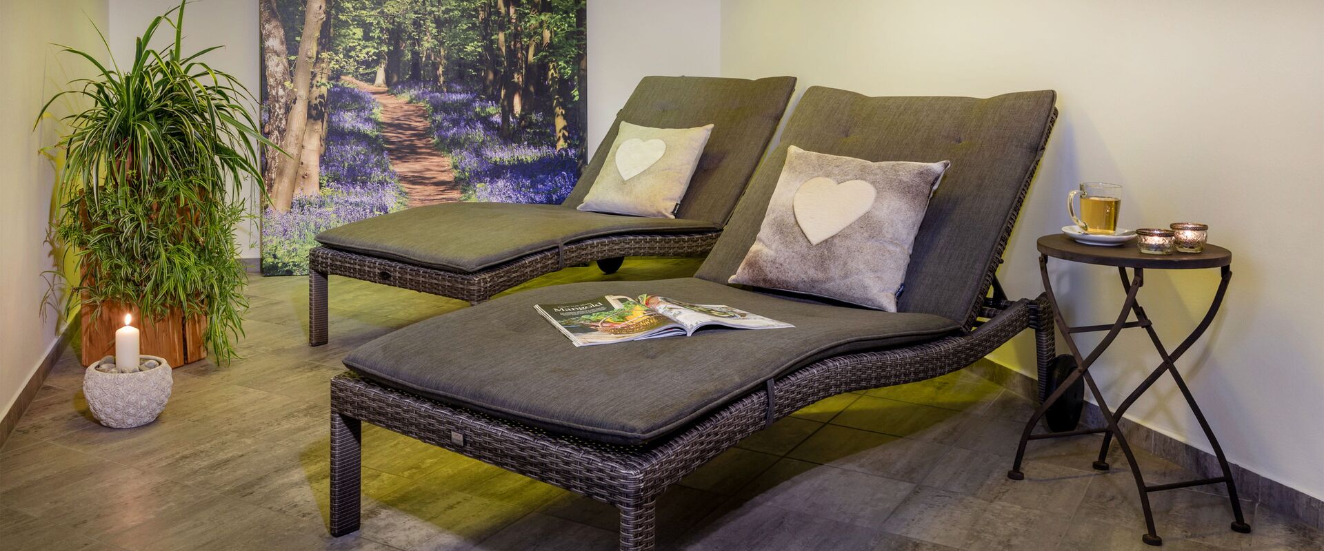 Wellnessbereich mit Massagen und Anwendungen